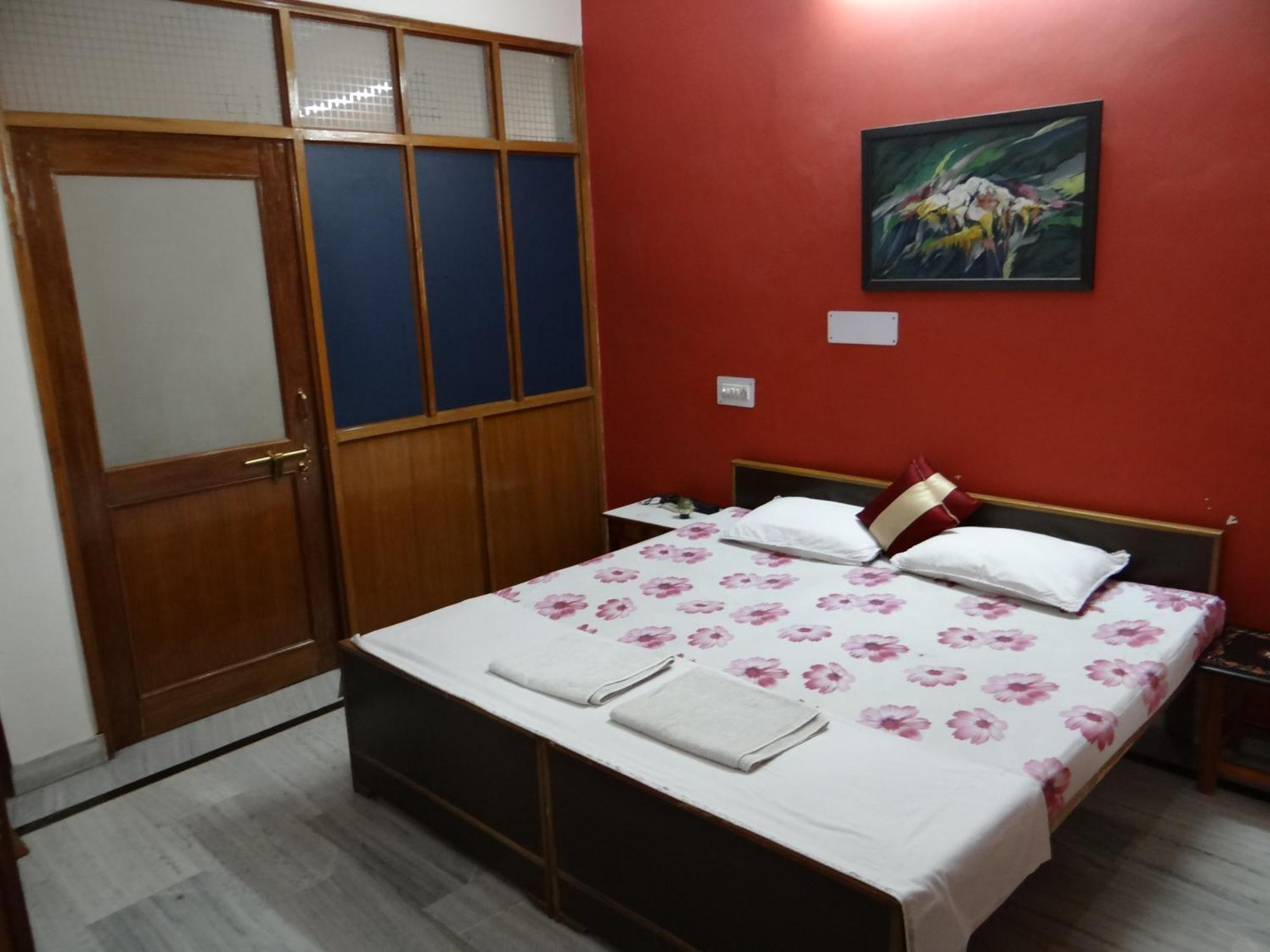 N Homestay Agra Tajganj Экстерьер фото