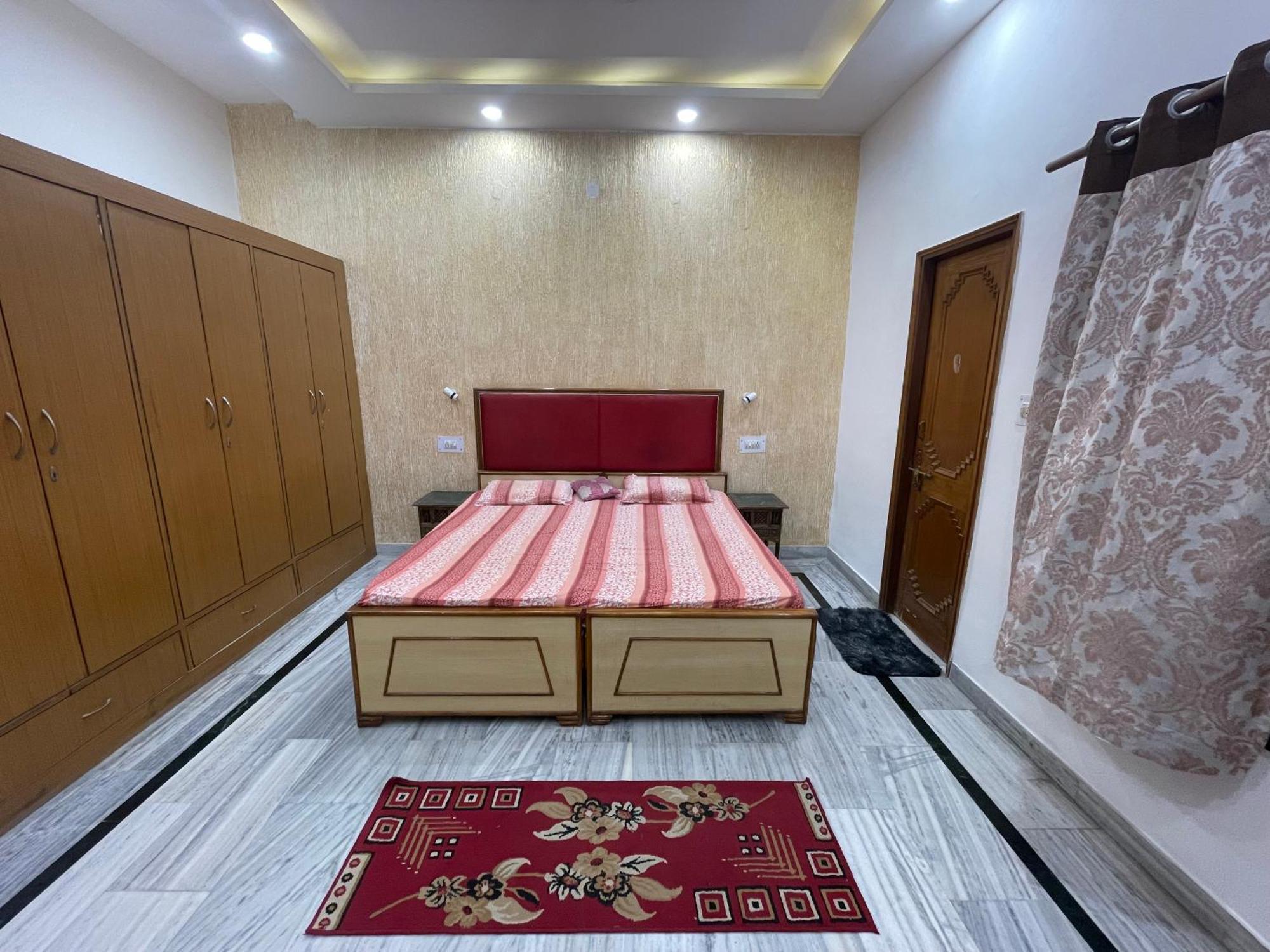 N Homestay Agra Tajganj Экстерьер фото