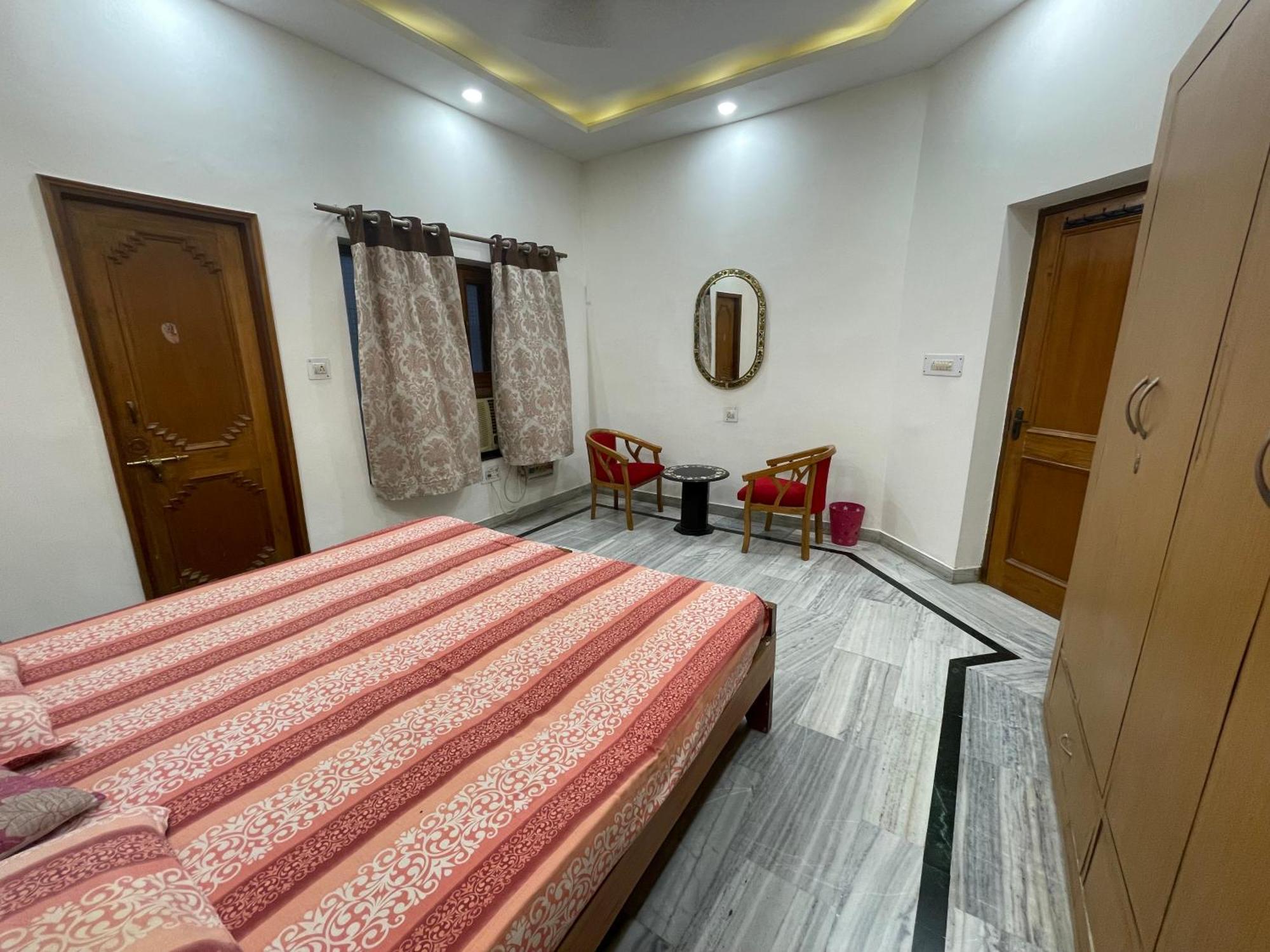 N Homestay Agra Tajganj Экстерьер фото