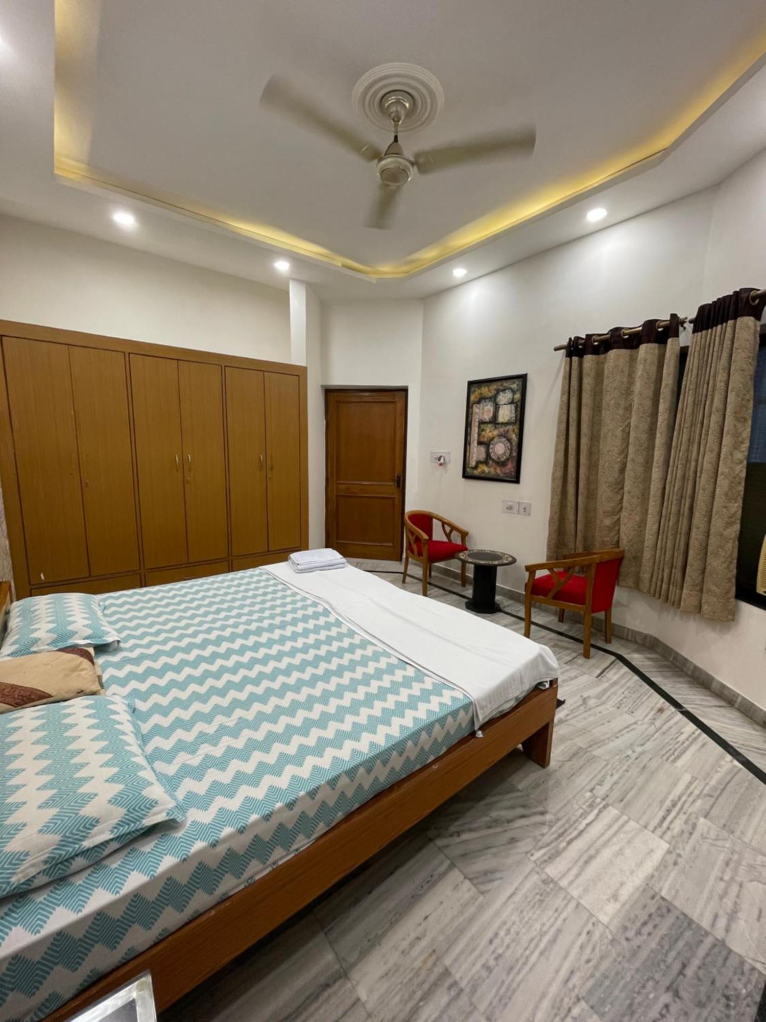 N Homestay Agra Tajganj Экстерьер фото