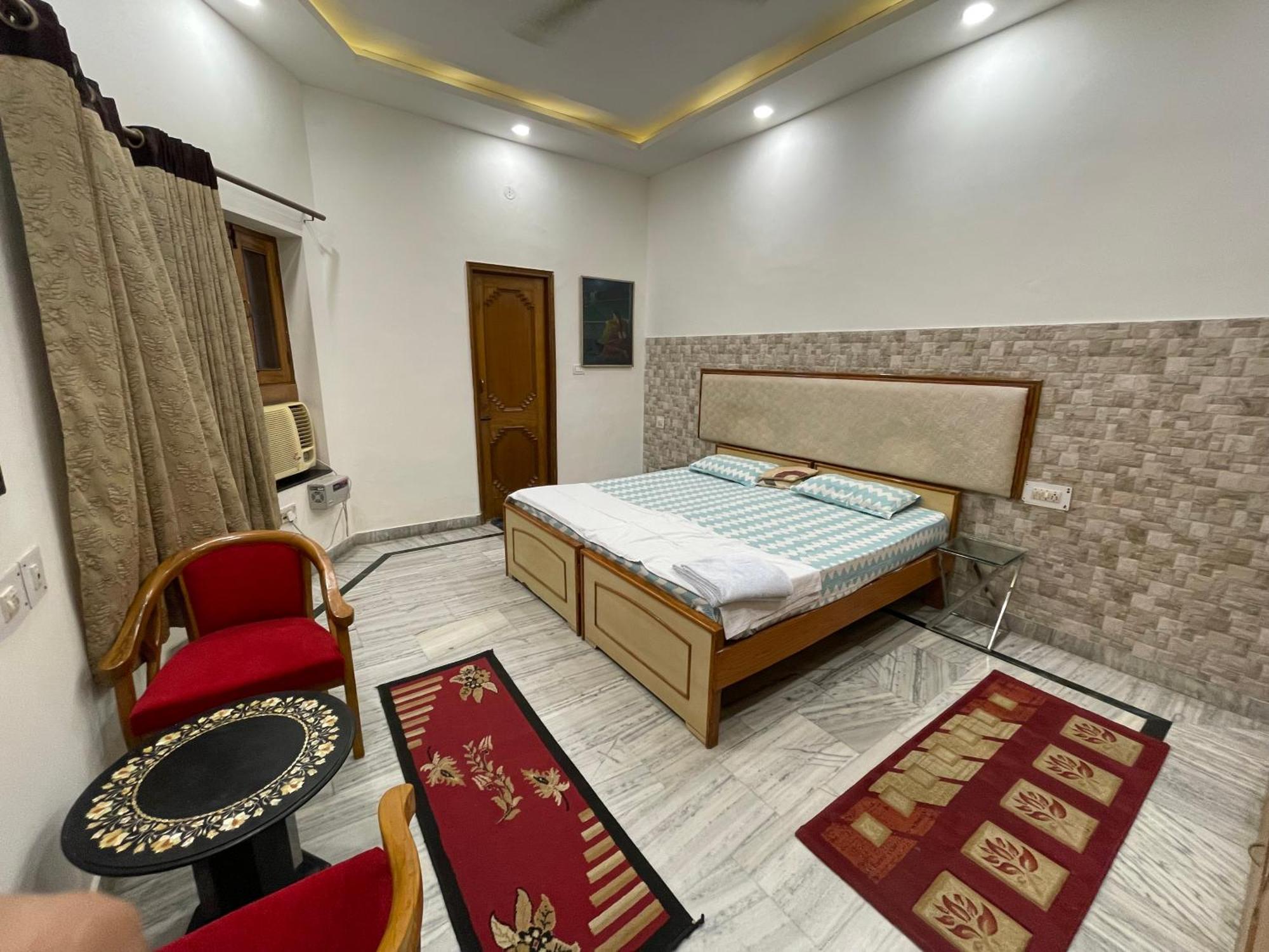 N Homestay Agra Tajganj Экстерьер фото