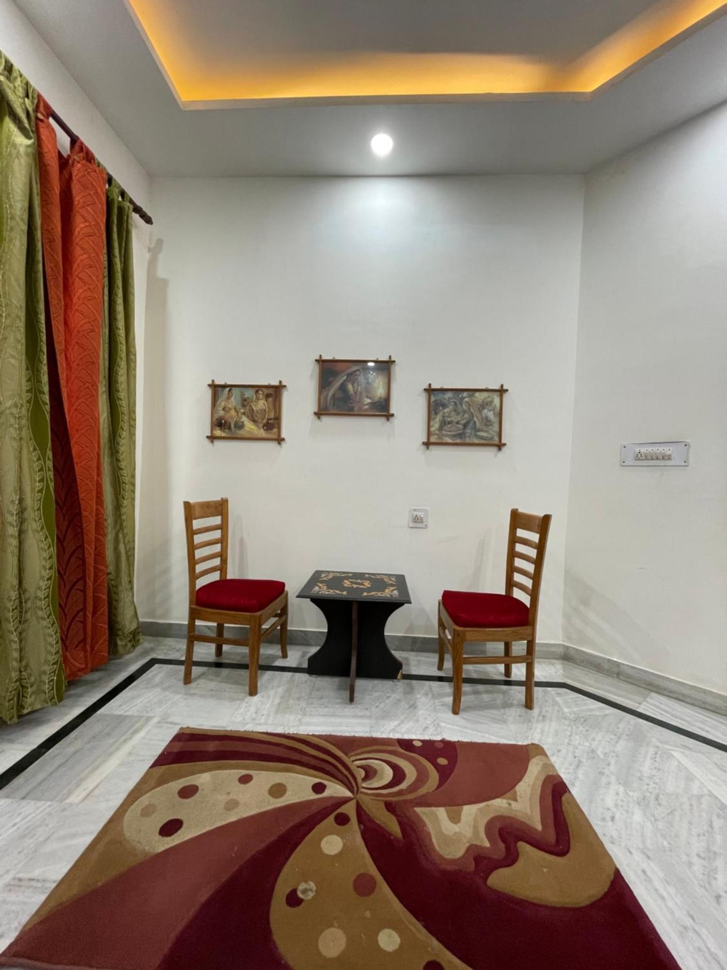 N Homestay Agra Tajganj Экстерьер фото