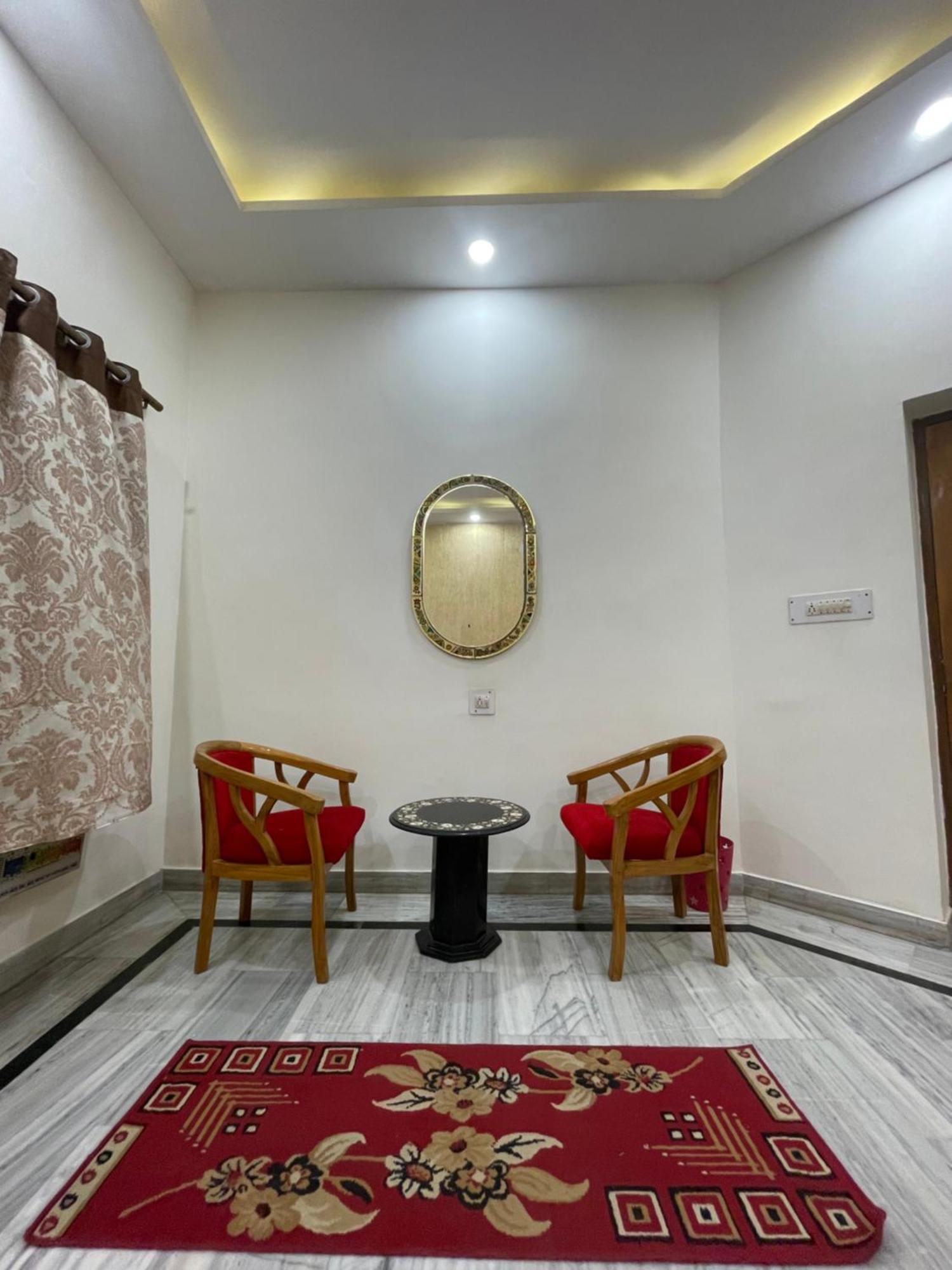N Homestay Agra Tajganj Экстерьер фото