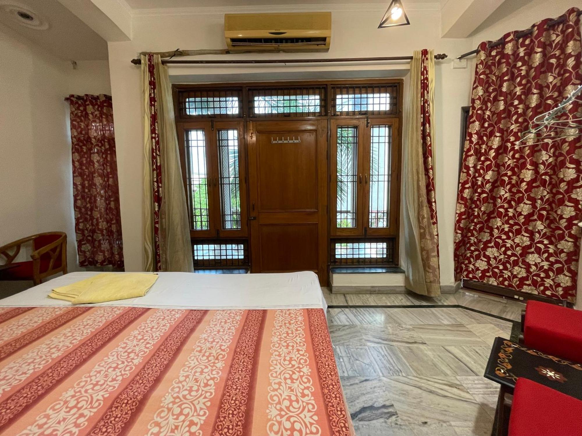 N Homestay Agra Tajganj Экстерьер фото